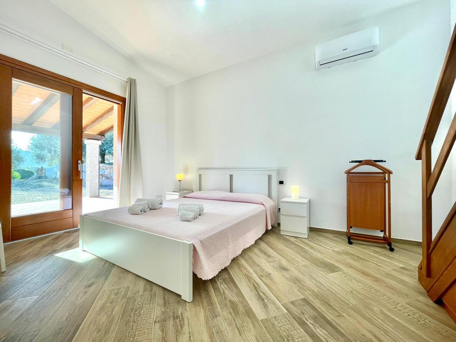 Cronta Apartments Bari Sardo Ngoại thất bức ảnh